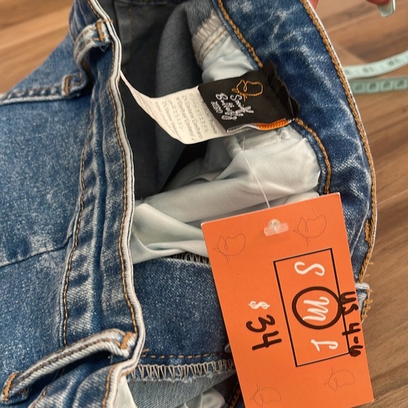 High Wasted Skinny Jean - Picture 7 of 7